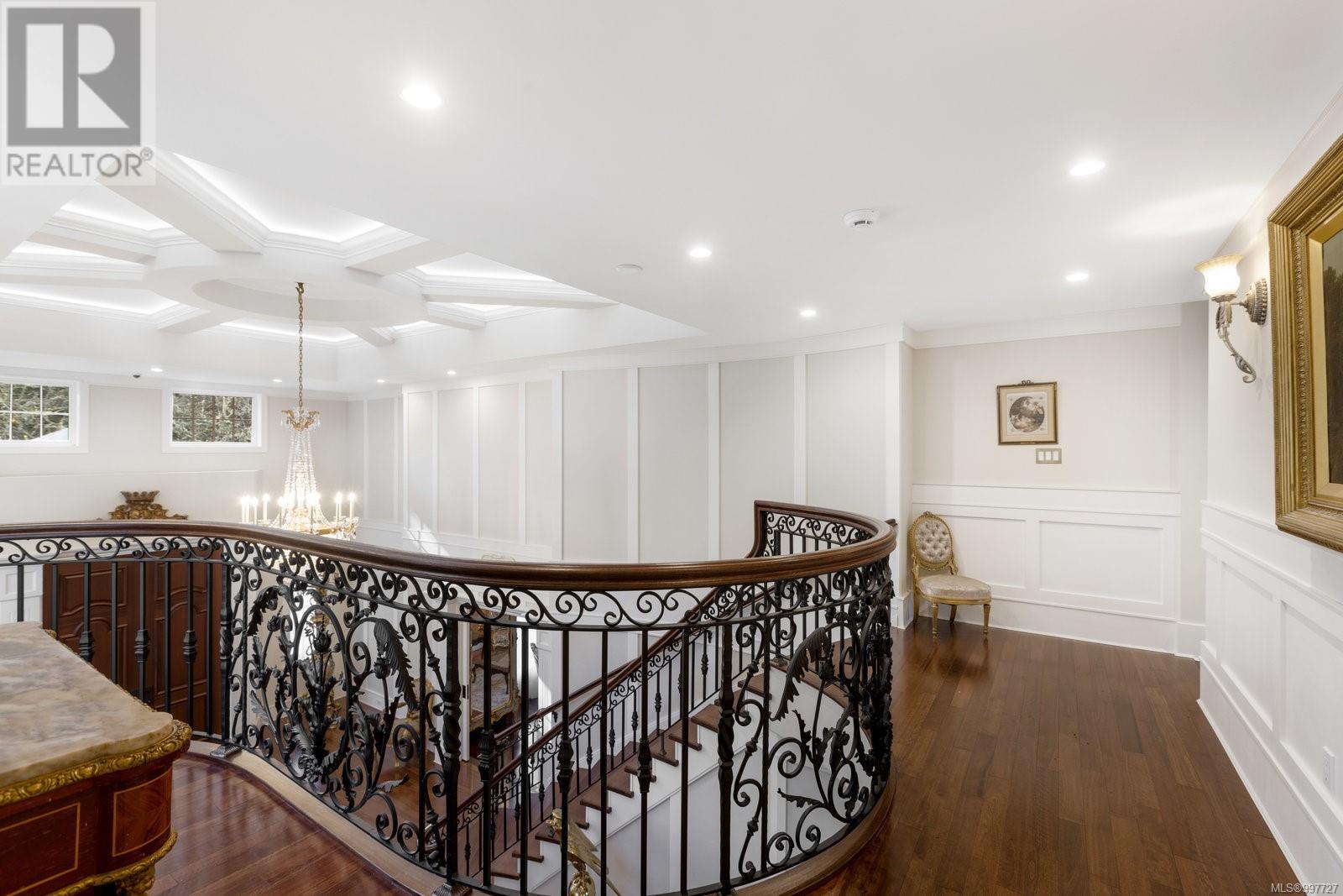  1708 Woodsend Drive, Saanich
