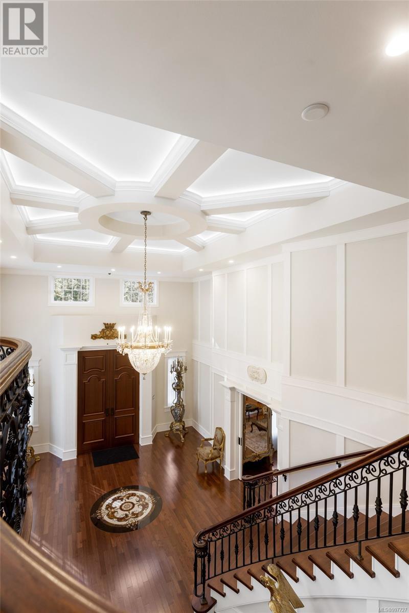 1708 Woodsend Drive, Saanich