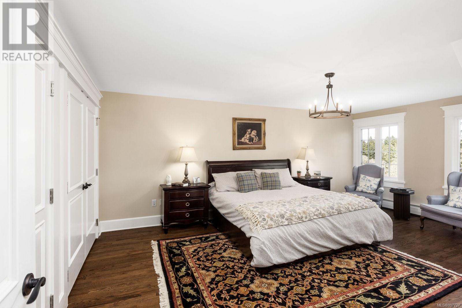  1708 Woodsend Drive, Saanich