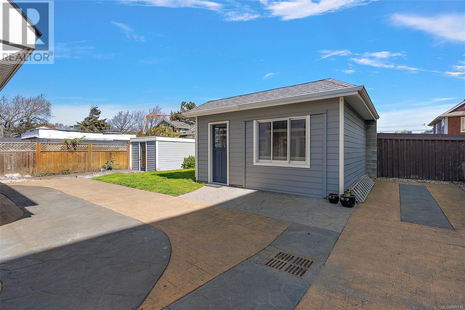 Photo 20 of 2 338 Dallas Rd, Victoria BC