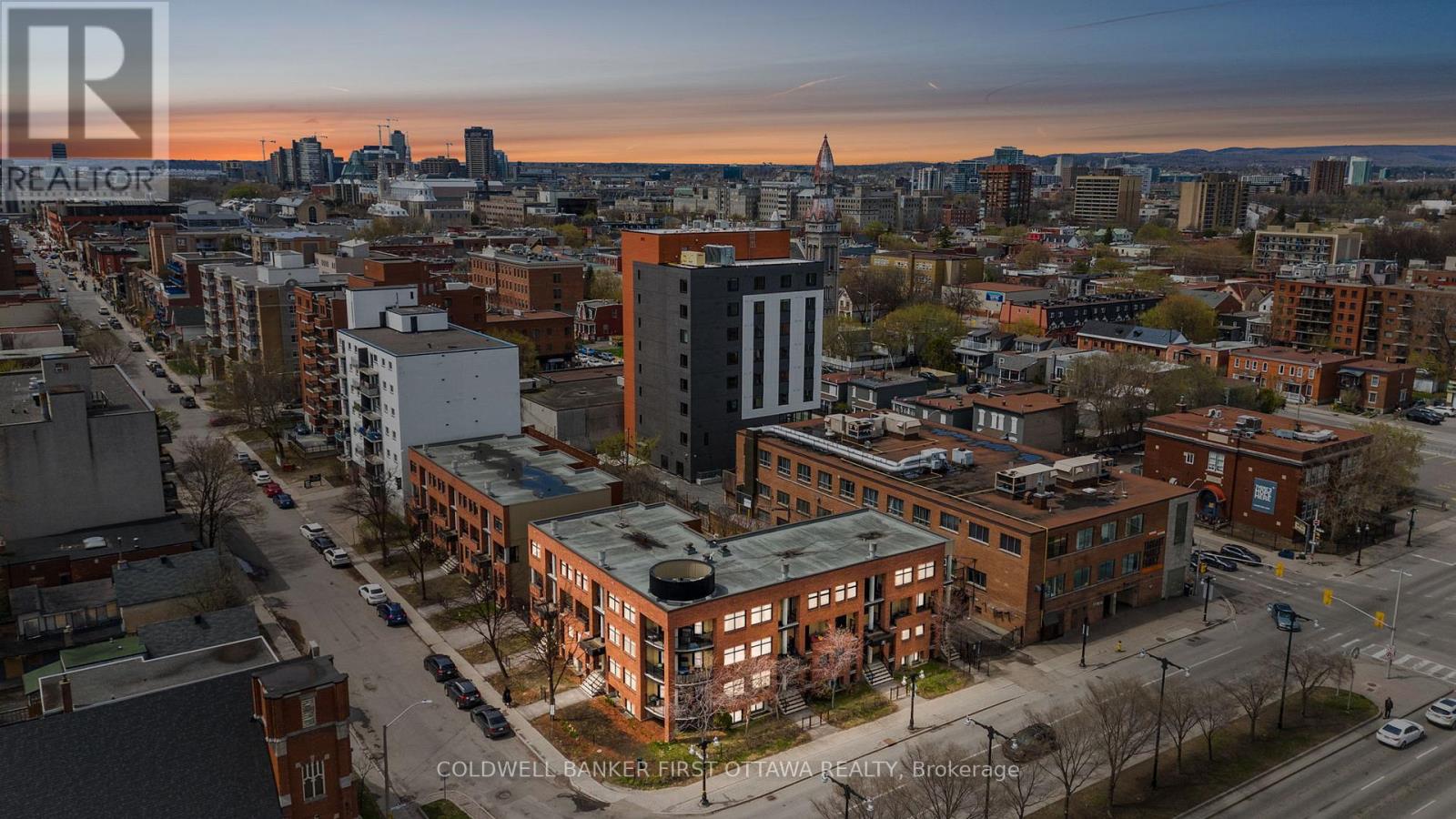 Welcome home to 270 King Edward Ave in the Market!