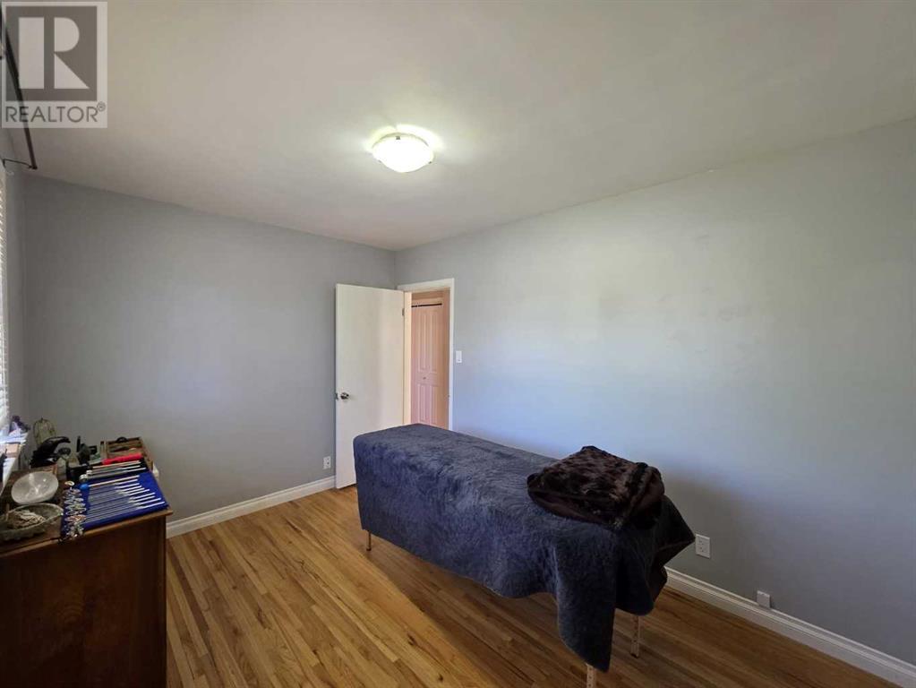 Single Family House Bungalow for Sale in   Street S Glendale Lethbridge 
