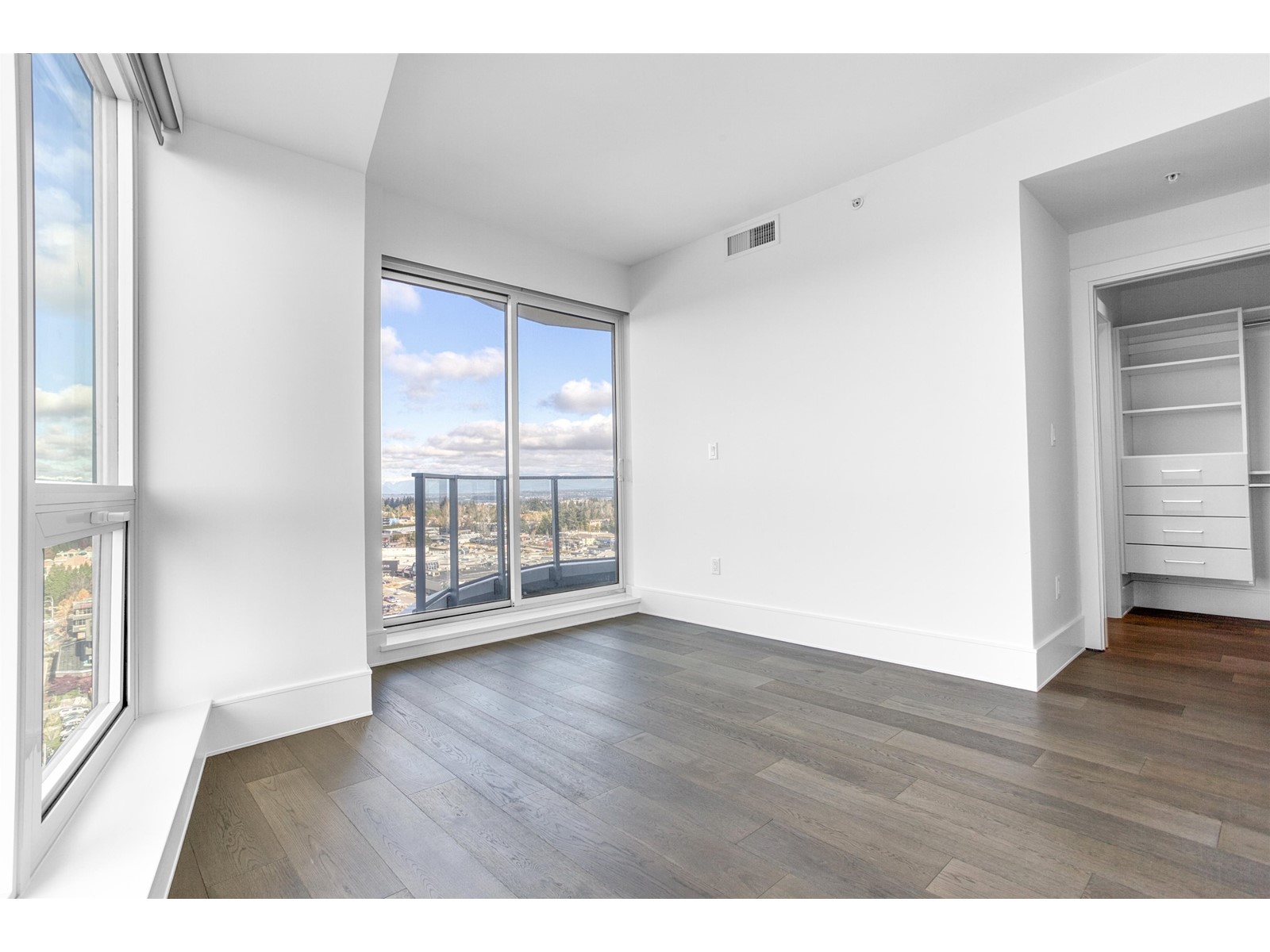 1902 1500 MARTIN STREET, White Rock