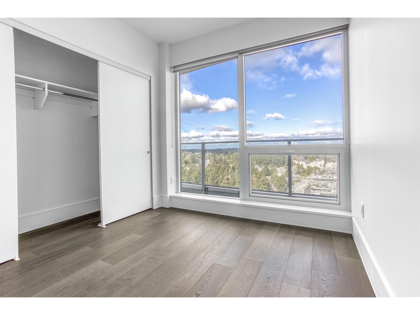 1902 1500 MARTIN STREET, White Rock