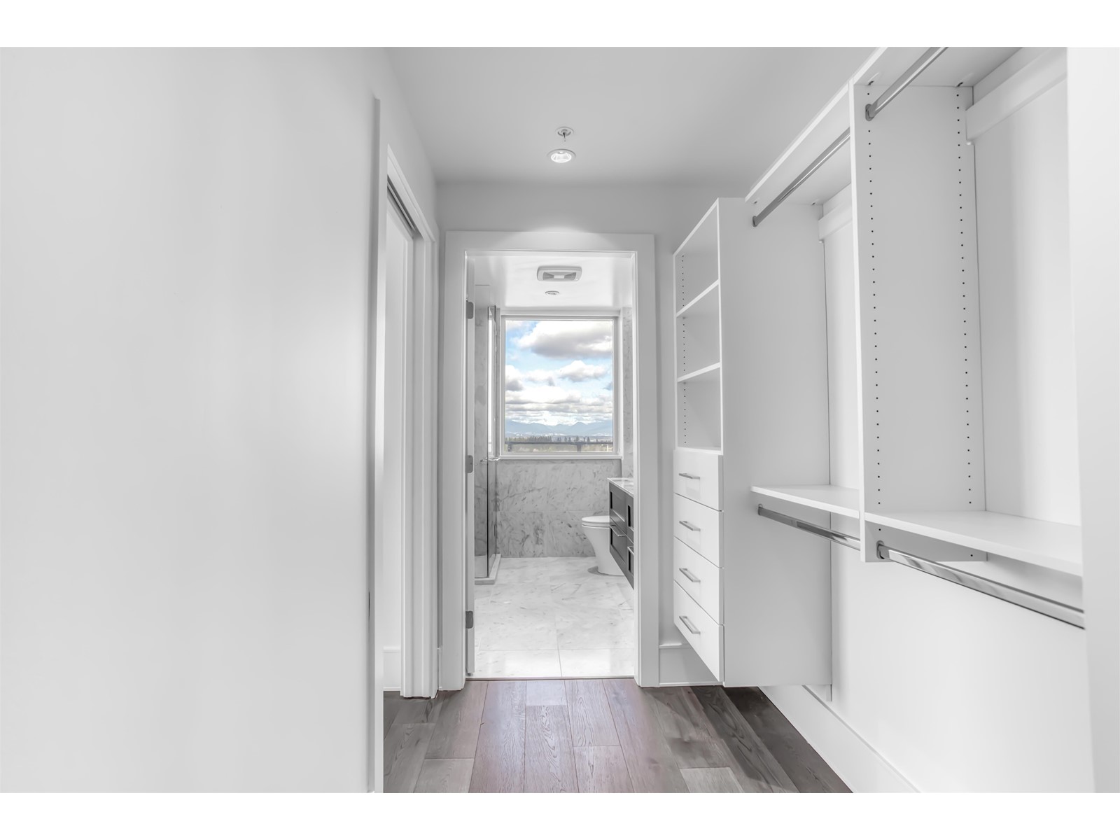 1902 1500 MARTIN STREET, White Rock