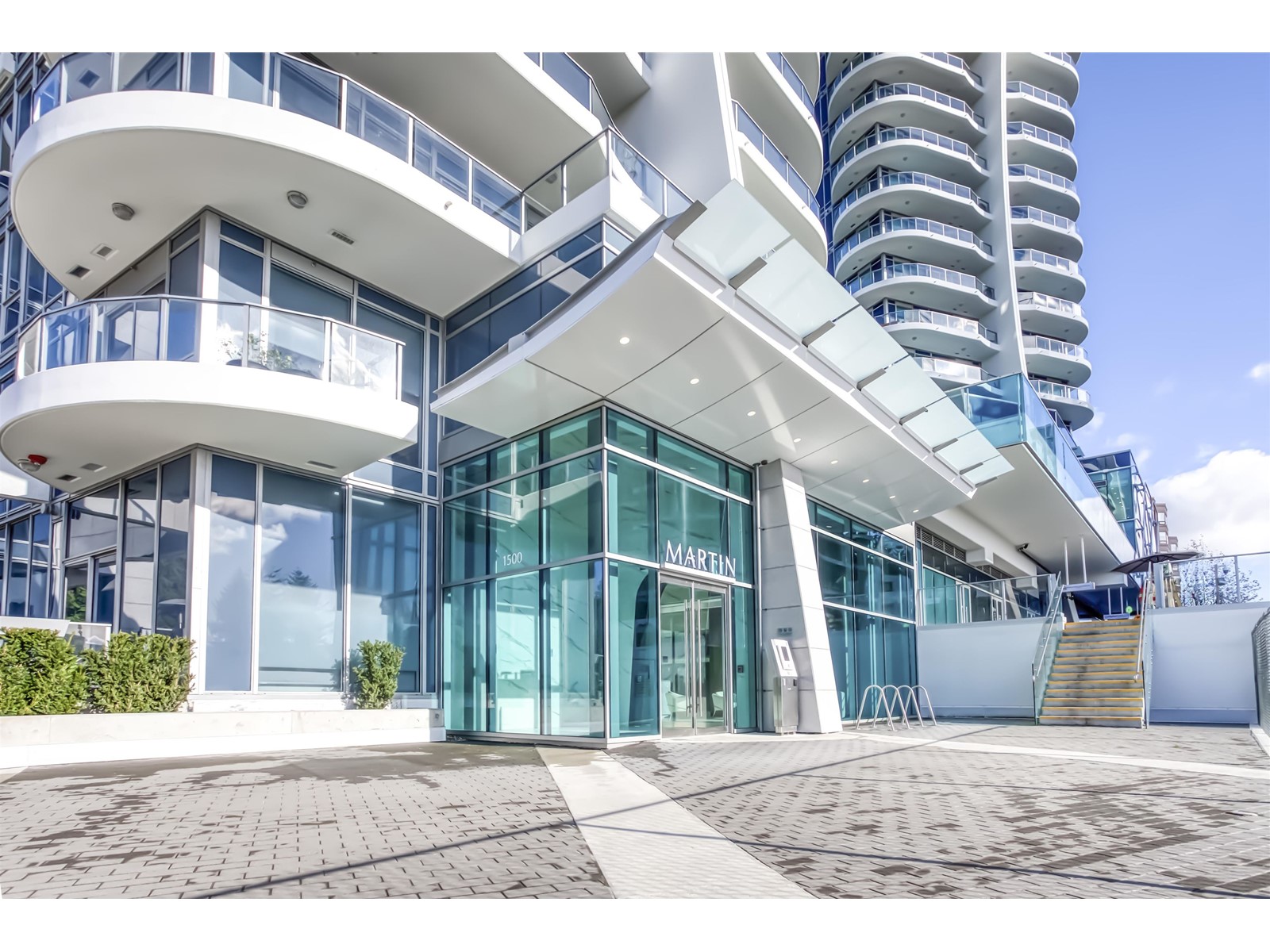 1902 1500 MARTIN STREET, White Rock