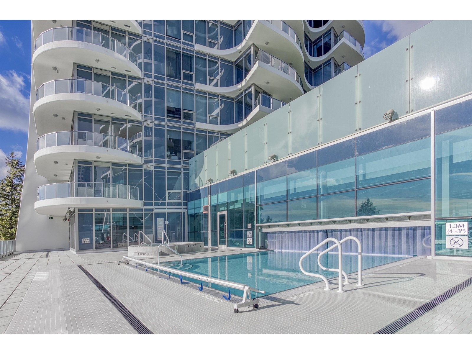 1902 1500 MARTIN STREET, White Rock