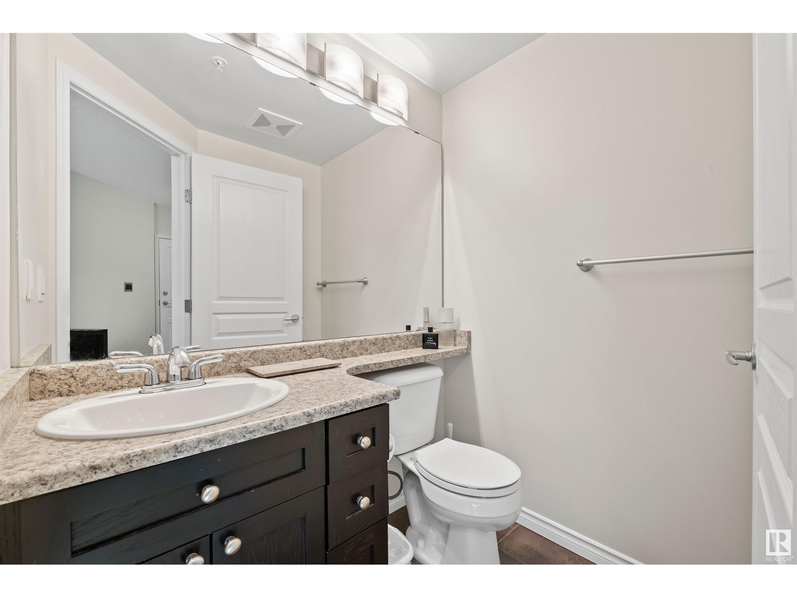 #201 9707 106 ST NW, Edmonton