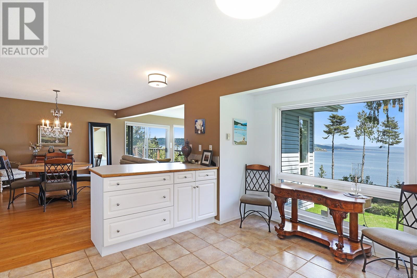 5037 Seaview Dr, Bowser
