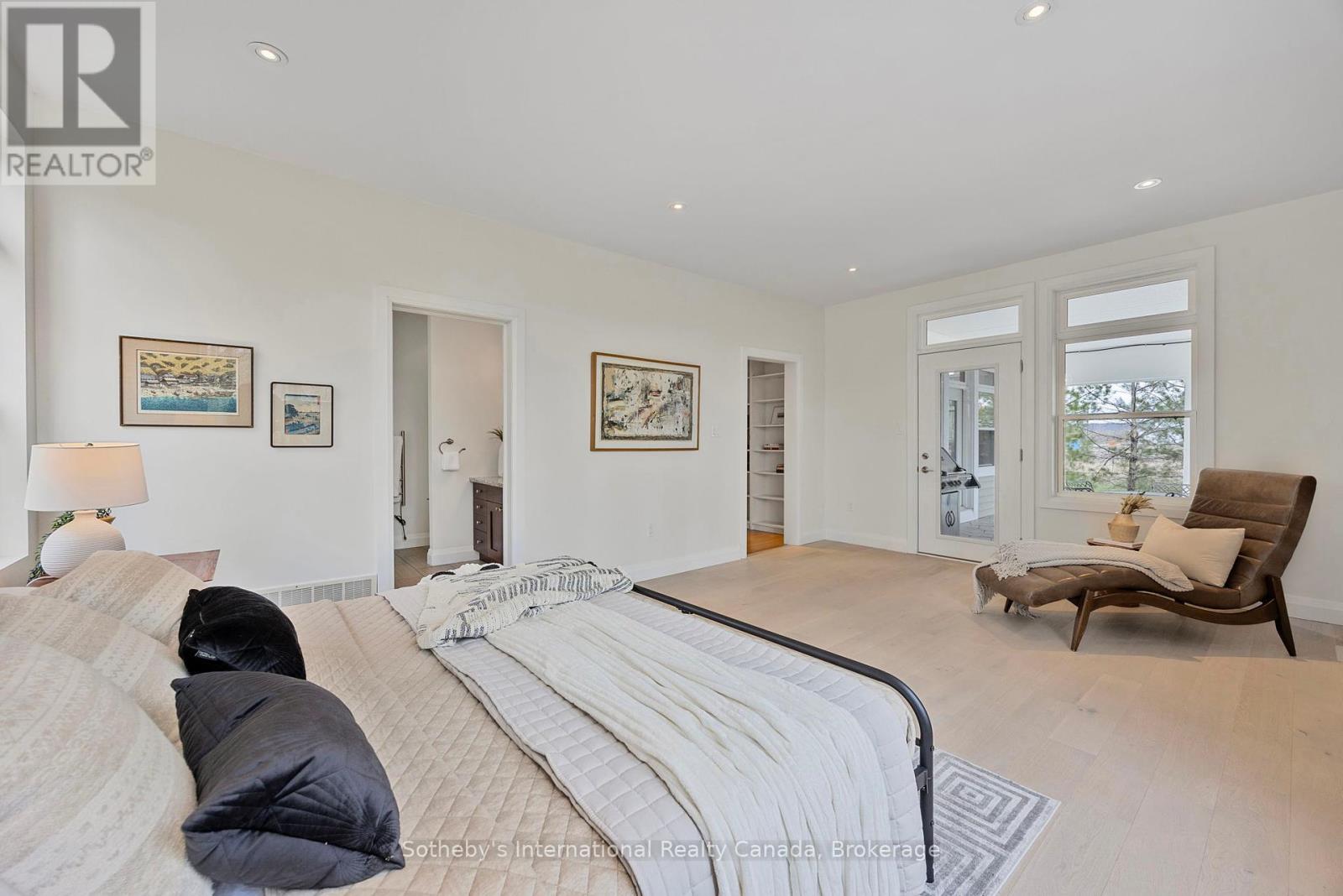 Photo 39 of 2 Swan Lane, Tay ON