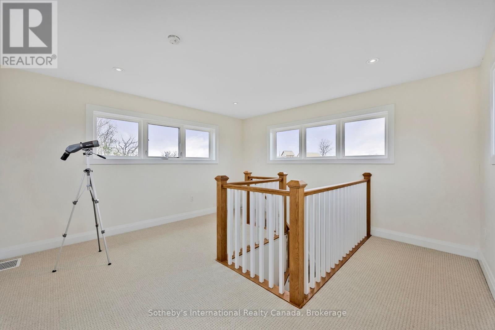 Photo 34 of 2 Swan Lane, Tay ON