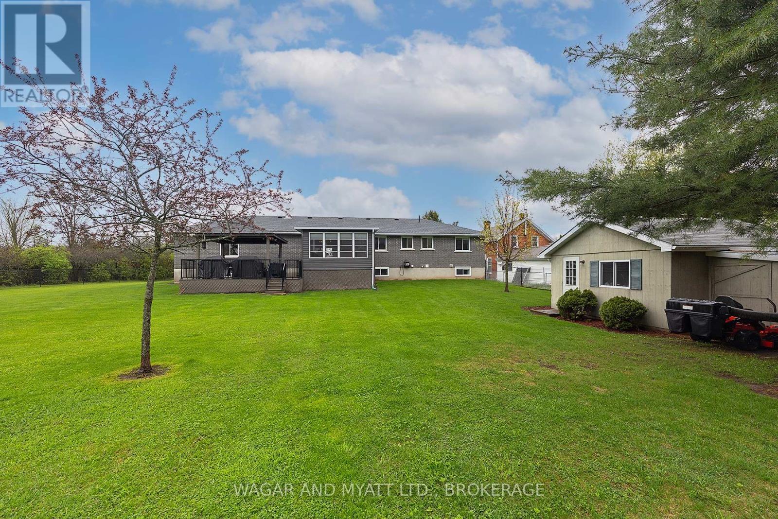 Photo 24 of 93 Henry Street, Greater Napanee ON