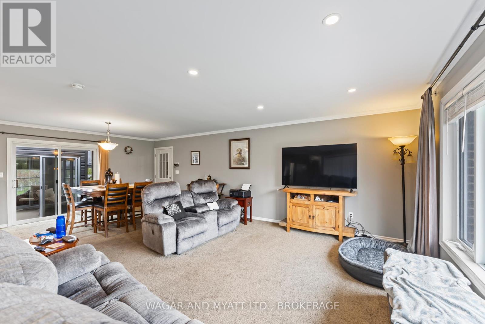 Photo 7 of 93 Henry Street, Greater Napanee ON