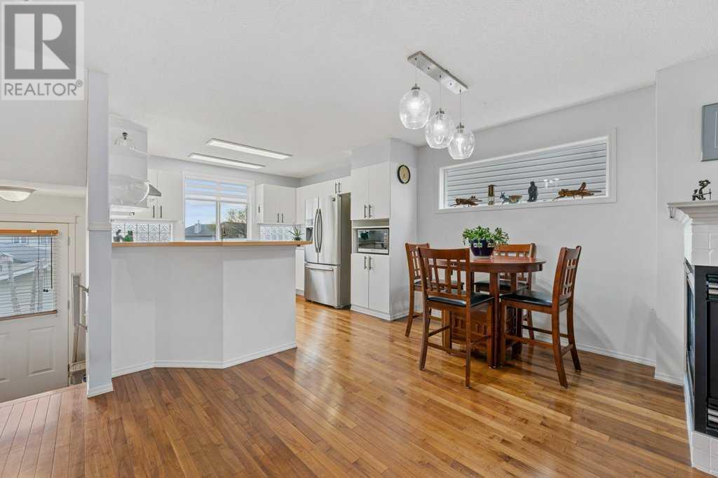Single Family House for Sale in  Tuscany Springs Way NW Tuscany Calgary 