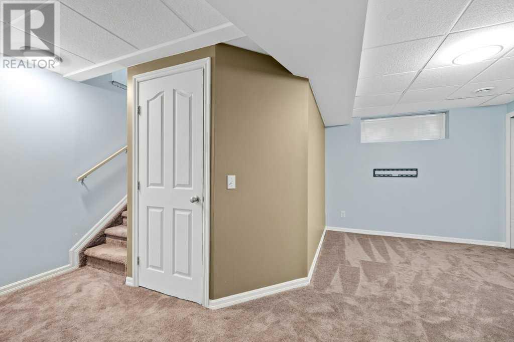 Single Family House for Sale in  Tuscany Springs Way NW Tuscany Calgary 