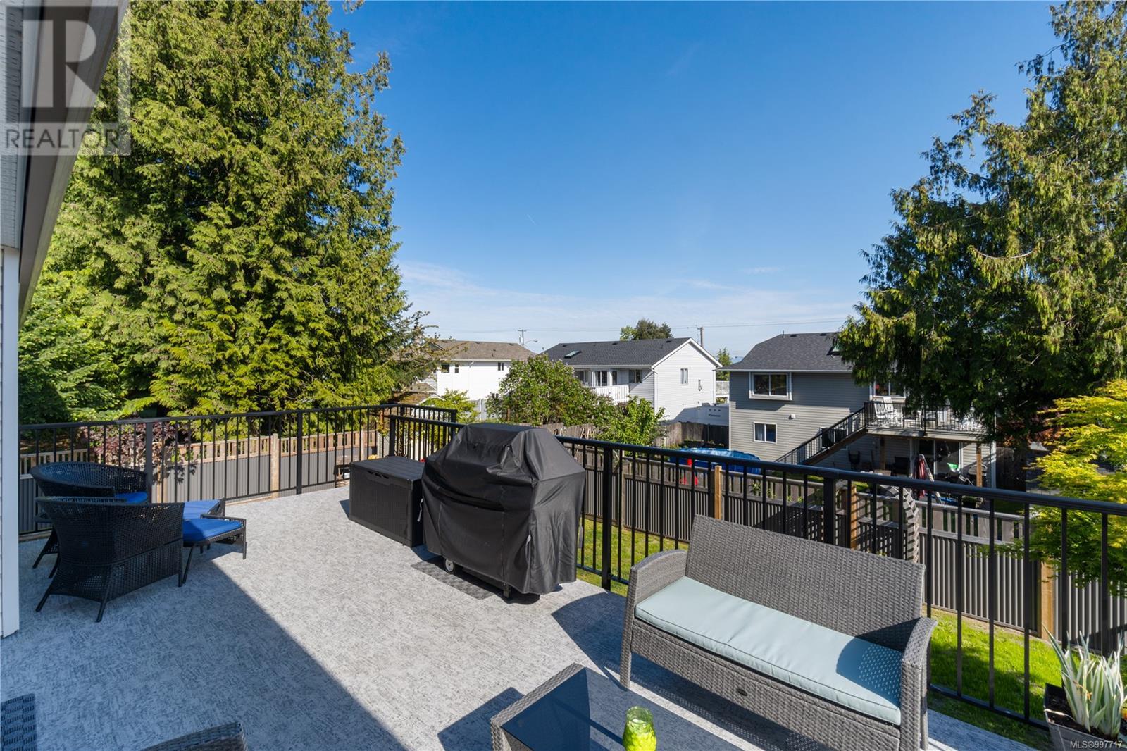 6066 Clarence Way, Nanaimo