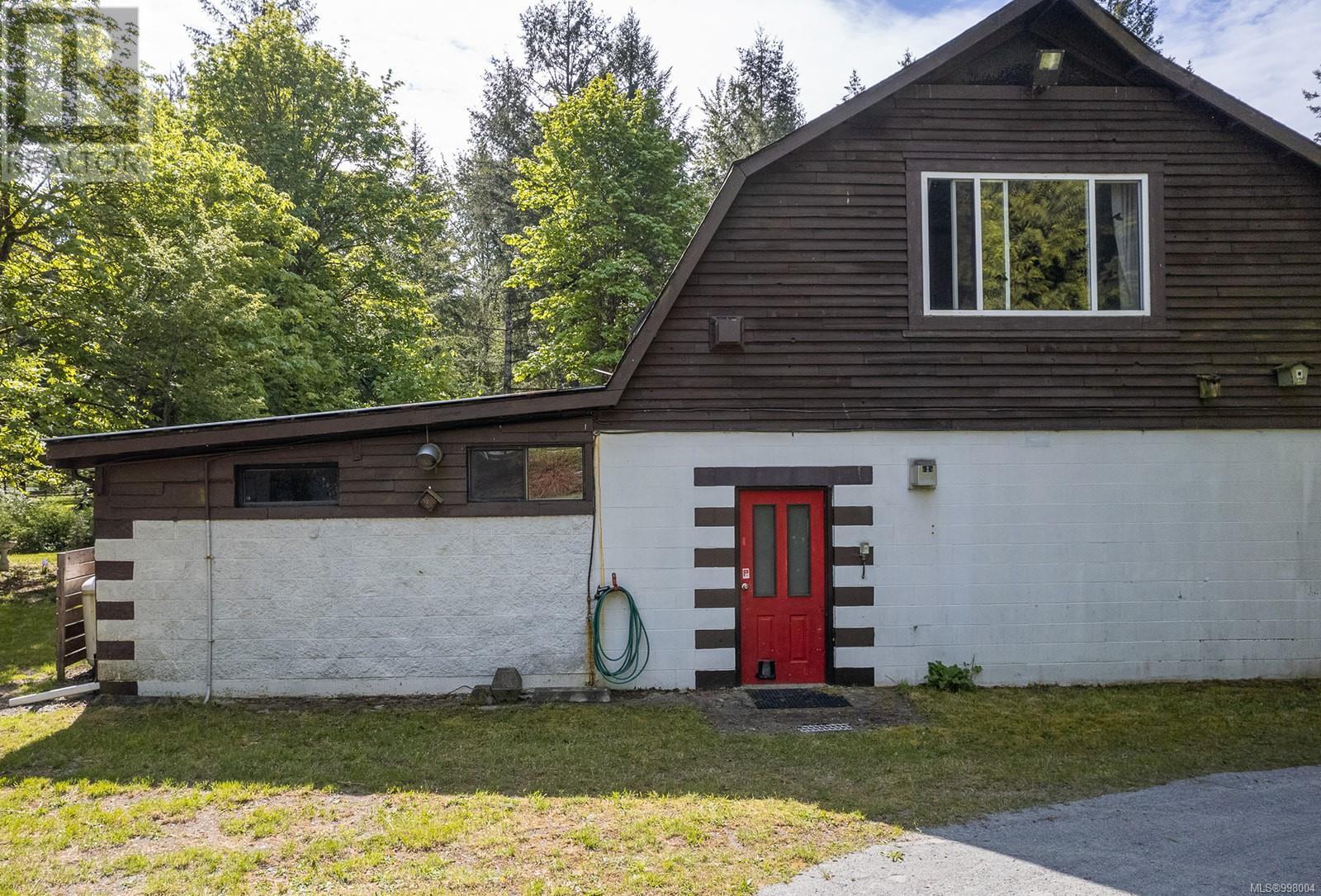 5617 River Valley Rd, Duncan