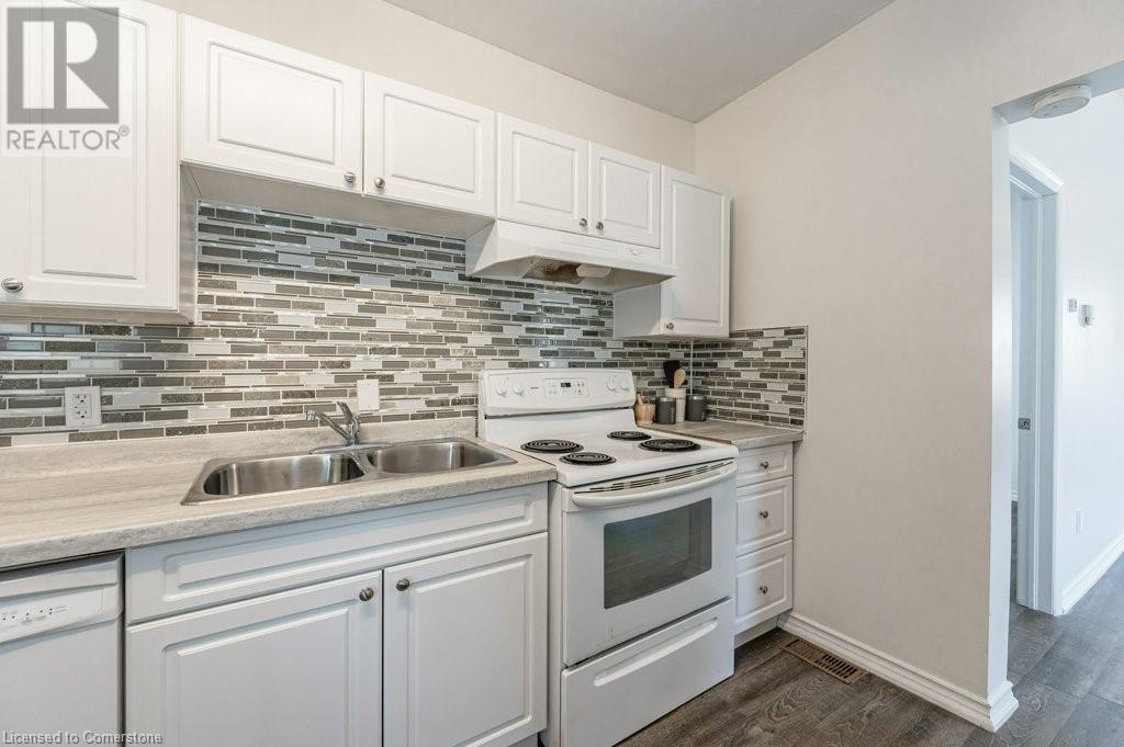 Photo 18 of 196 Picton Street, Hamilton ON