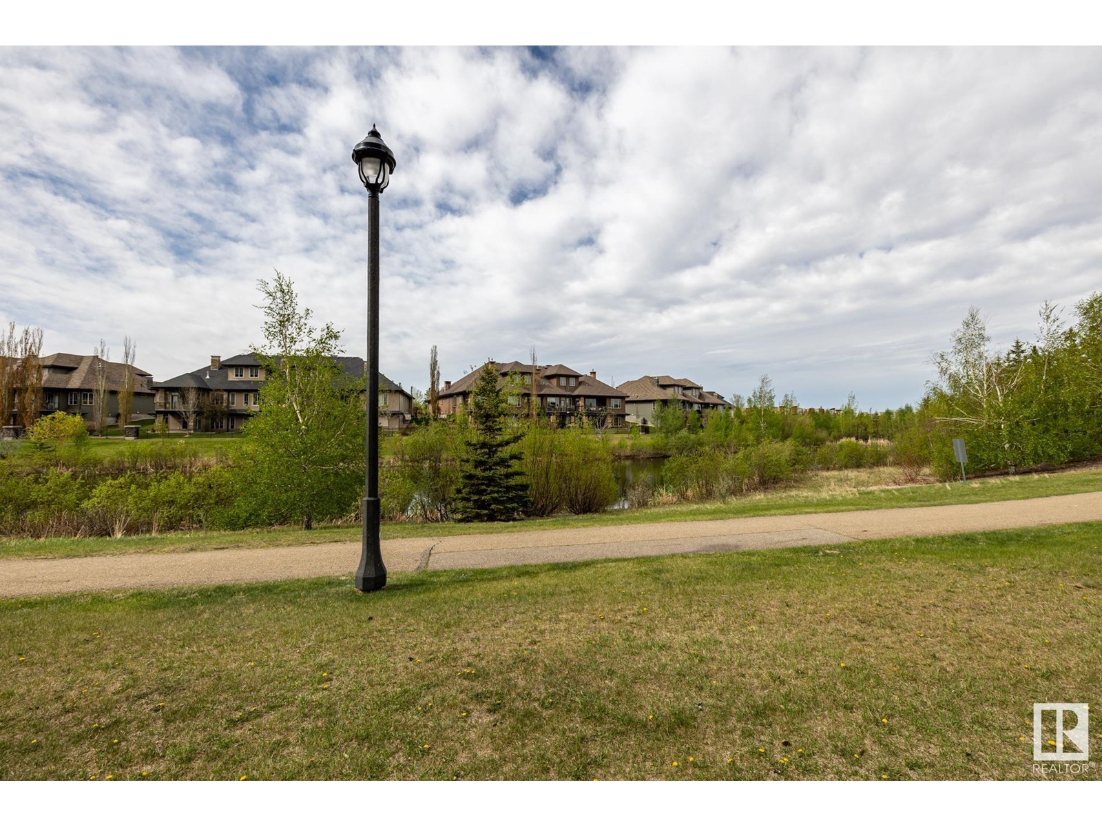 #122 5151 windermere BV SW, Edmonton