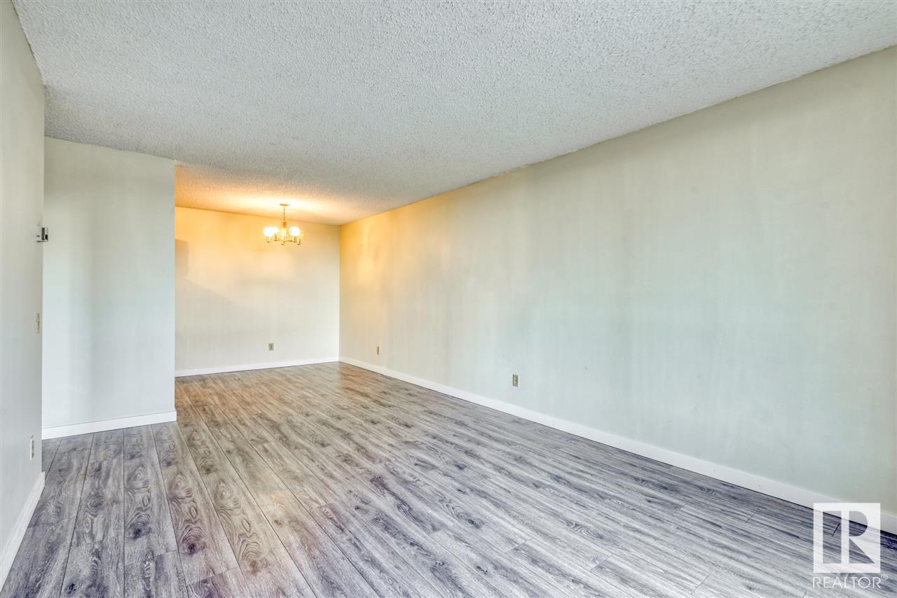 #902 10125 109 ST NW, Edmonton