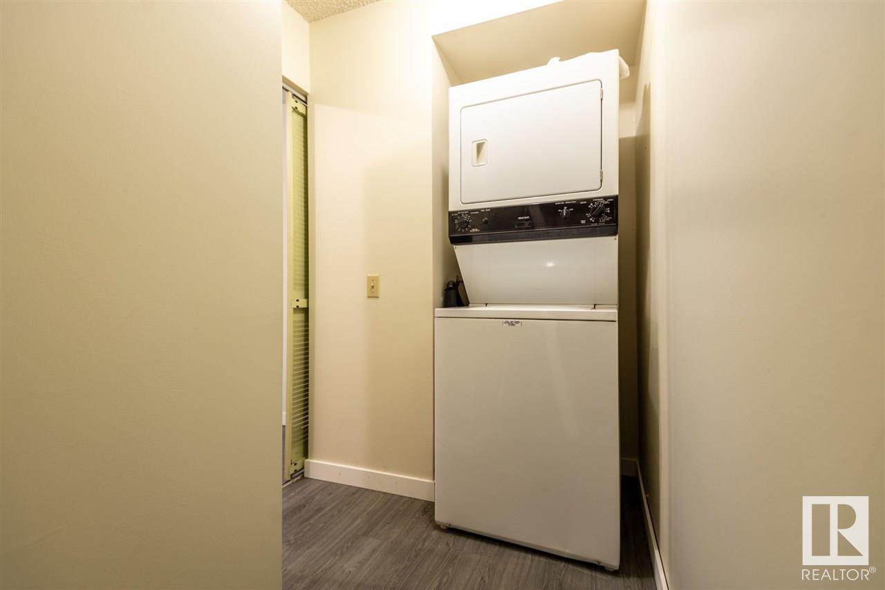 #902 10125 109 ST NW, Edmonton