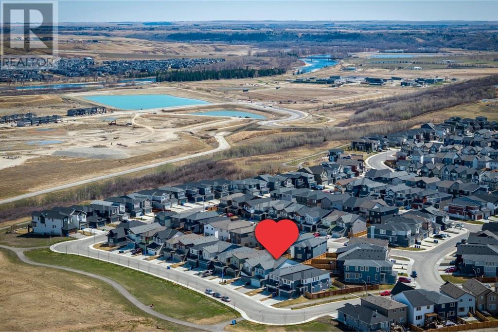 Single Family House for Sale in  Walcrest View SE Walden Calgary 