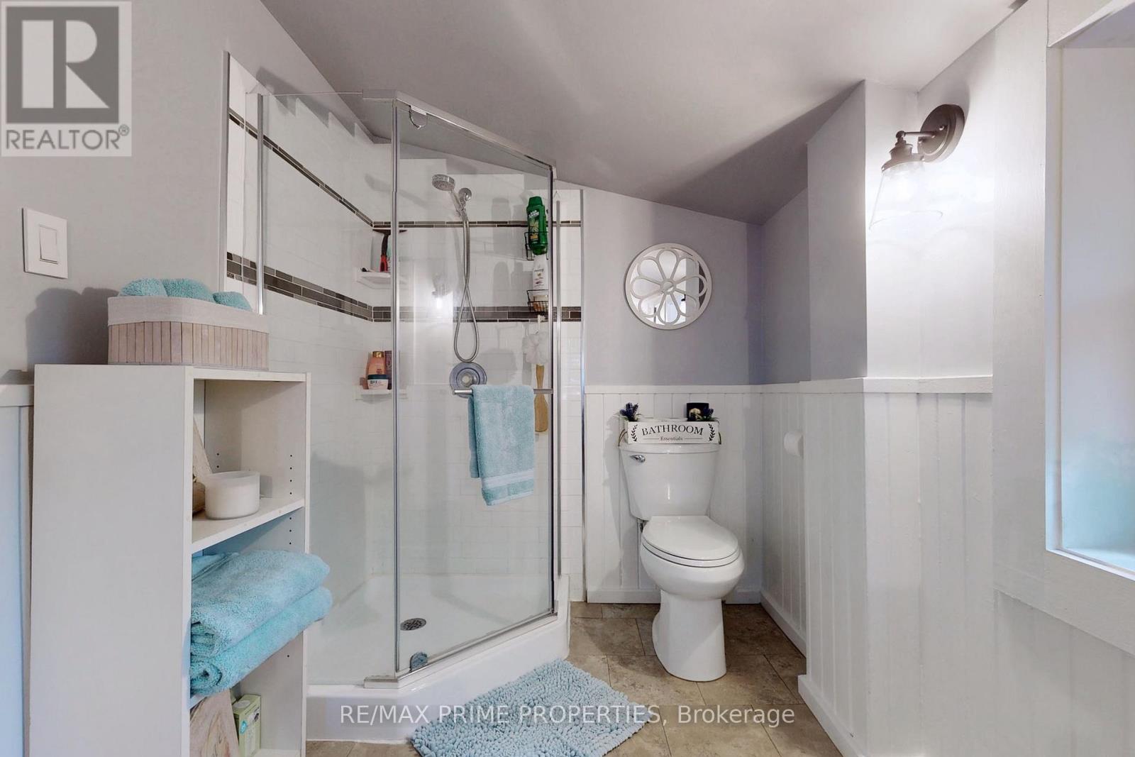 Photo 6 of 190 Maple Street, Bracebridge ON