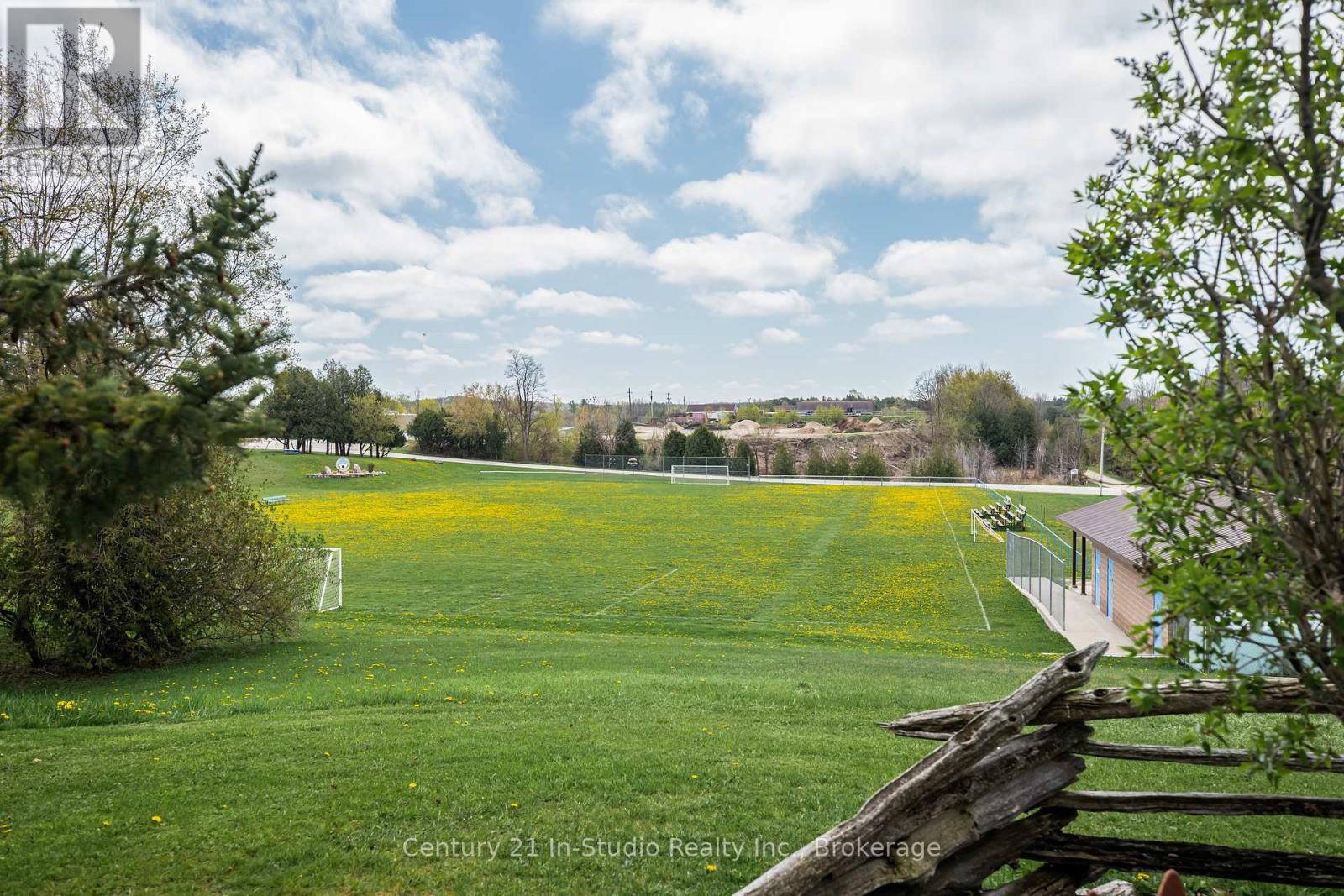Photo 4 of 489 Lambton Street W, West Grey ON