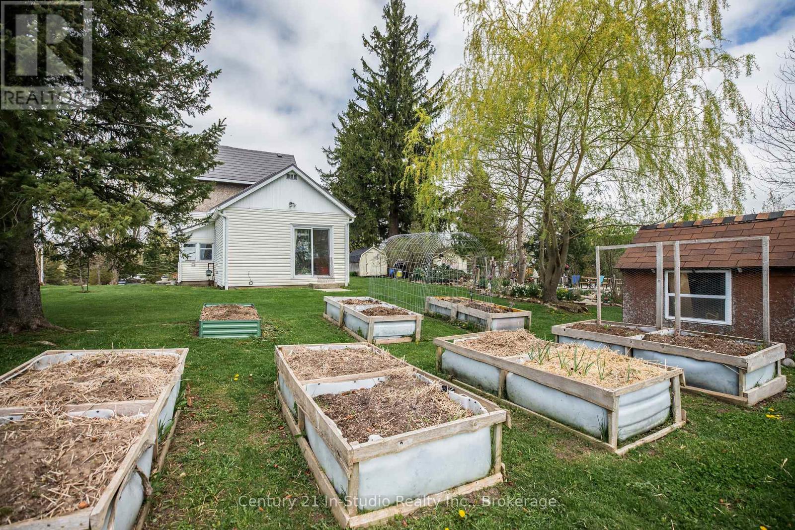 Photo 6 of 489 Lambton Street W, West Grey ON