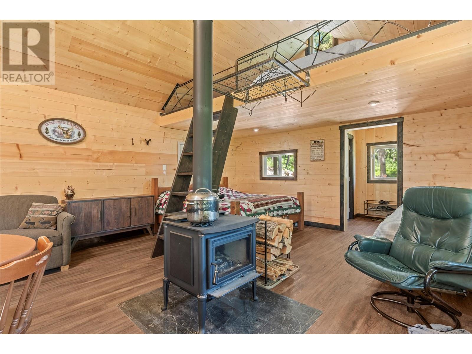 5950 Crouse Creek Forest, Westbridge