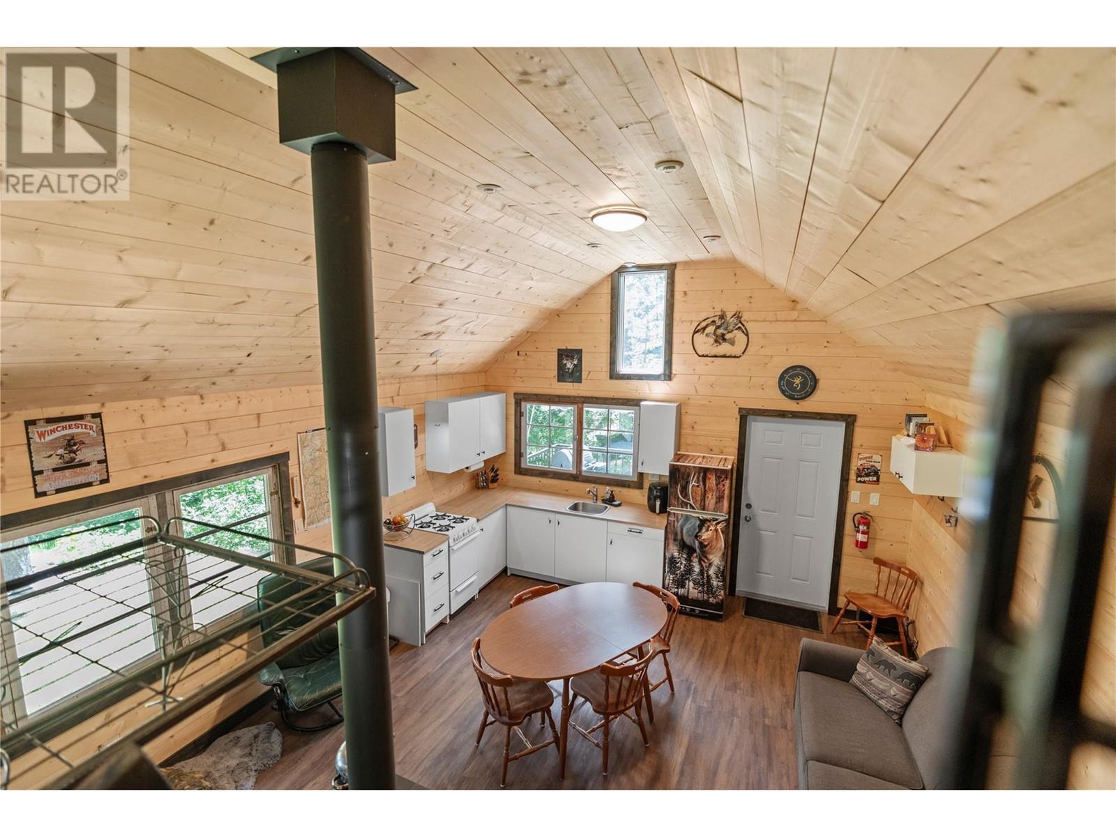 5950 Crouse Creek Forest, Westbridge