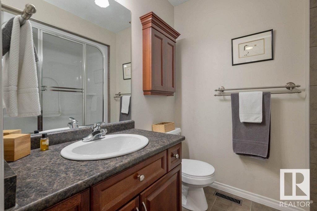 9730 92 ST NW, Edmonton