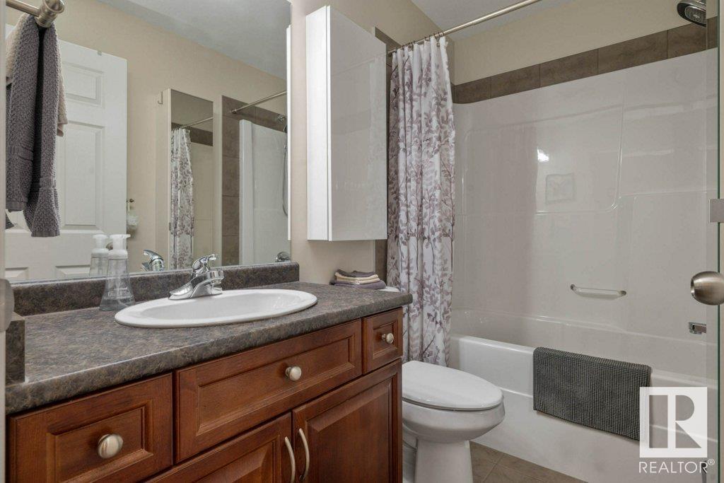 9730 92 ST NW, Edmonton