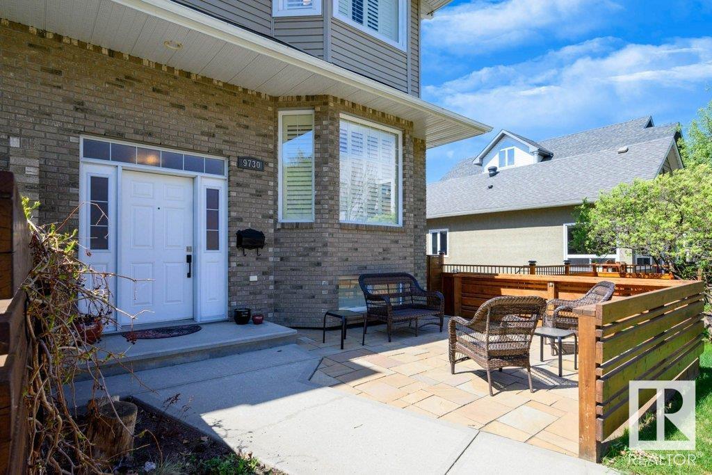 9730 92 ST NW, Edmonton