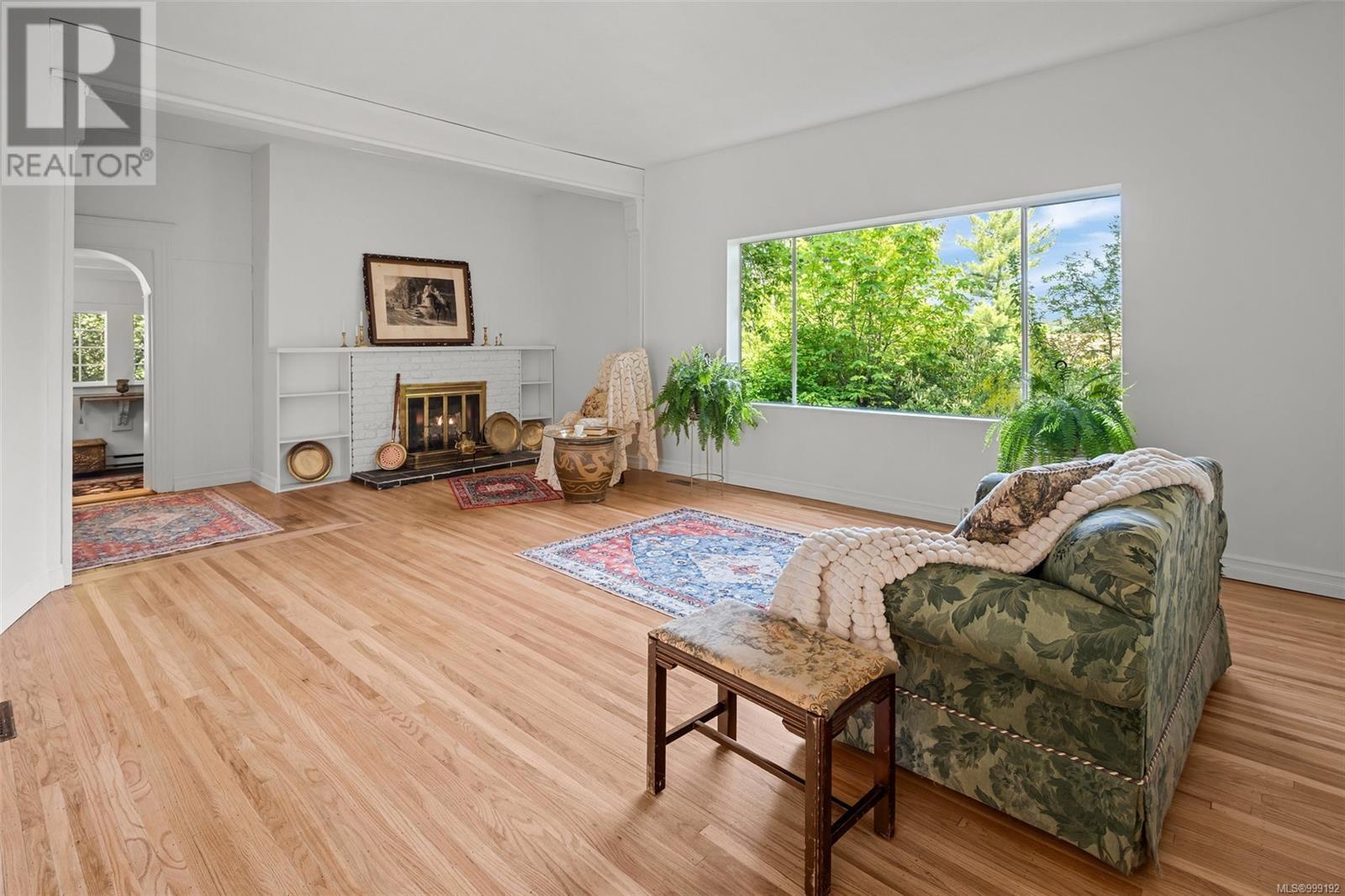 6184 Alington Rd, Duncan