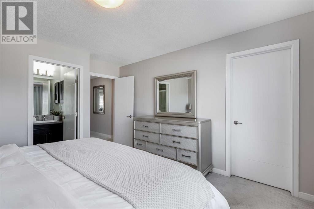 Single Family House for Sale in  Evansridge Common NW Evanston Calgary 