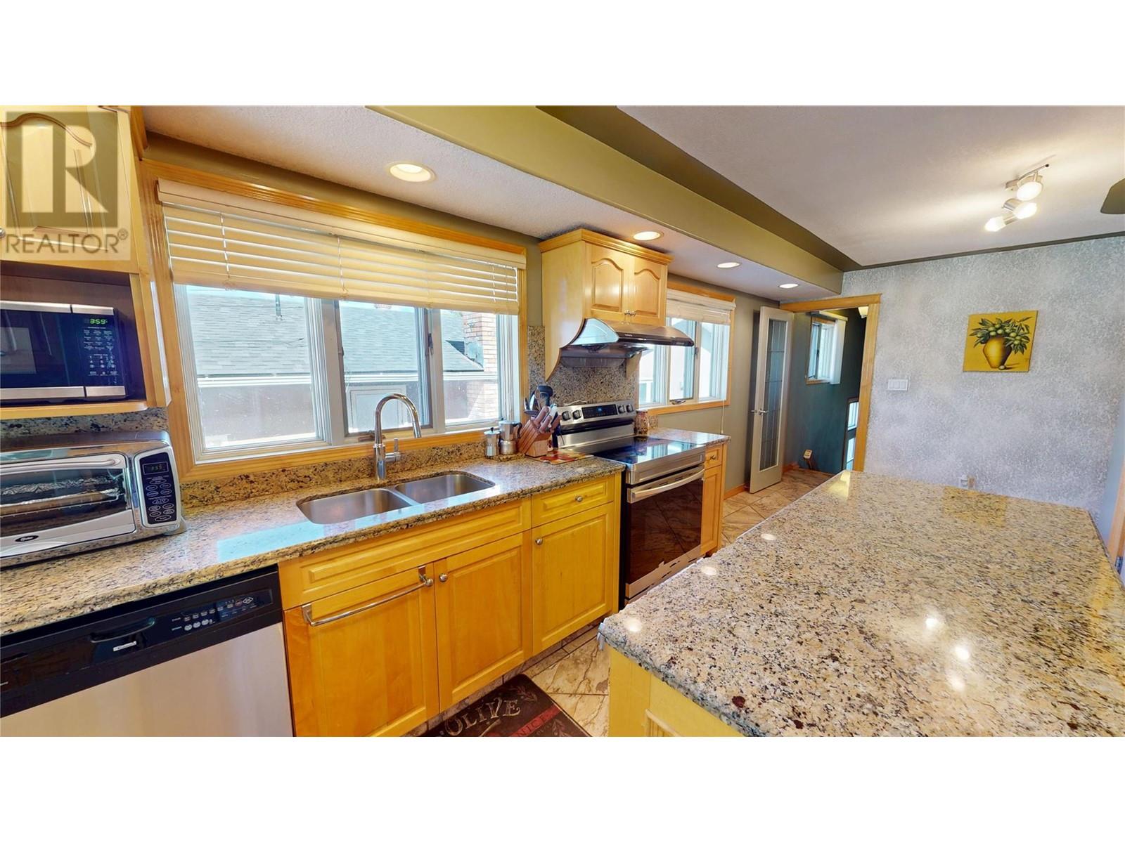 Photo 16 of 1698 Mckenzie Road, Fernie BC