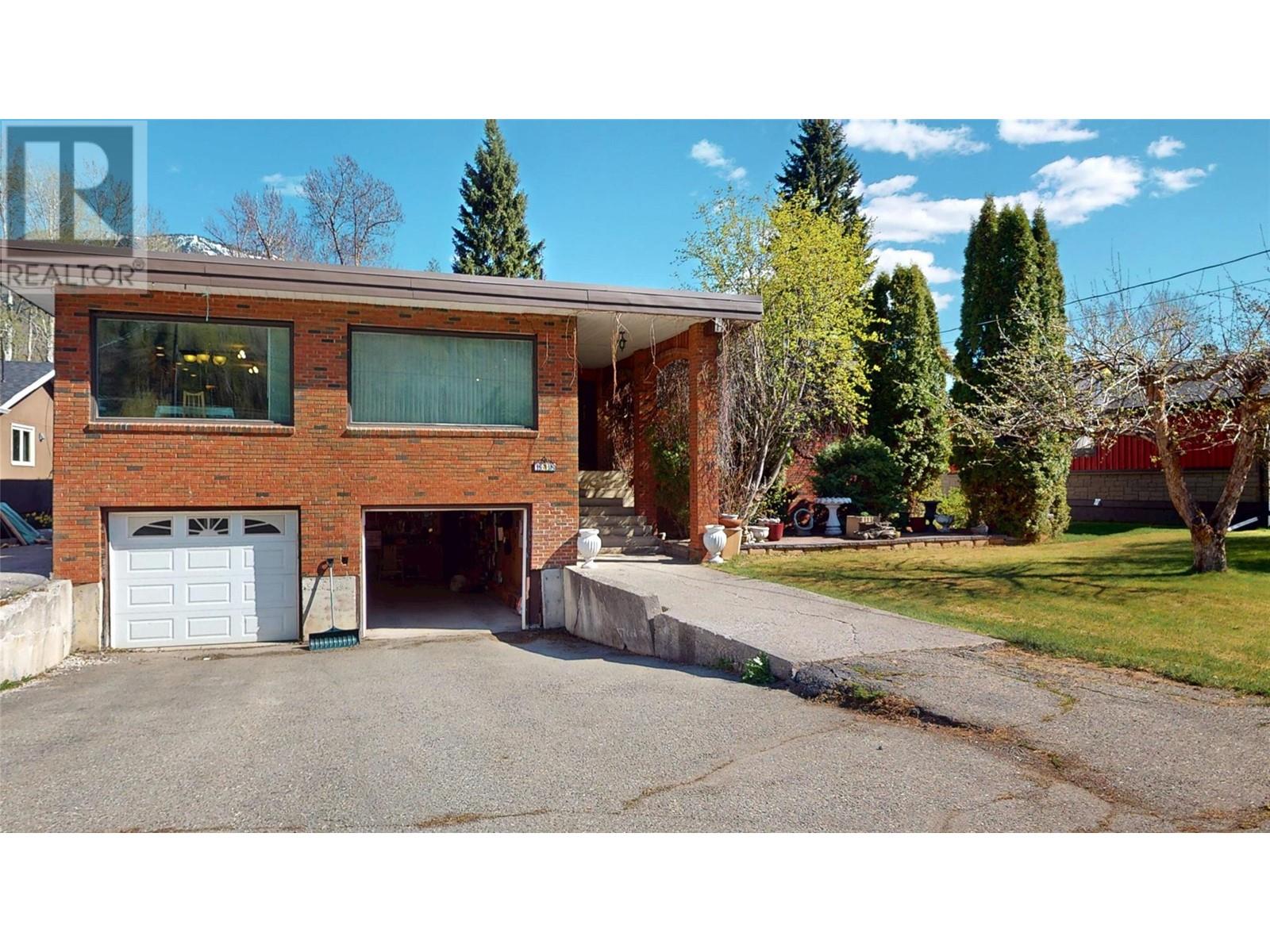 Photo 2 of 1698 Mckenzie Road, Fernie BC
