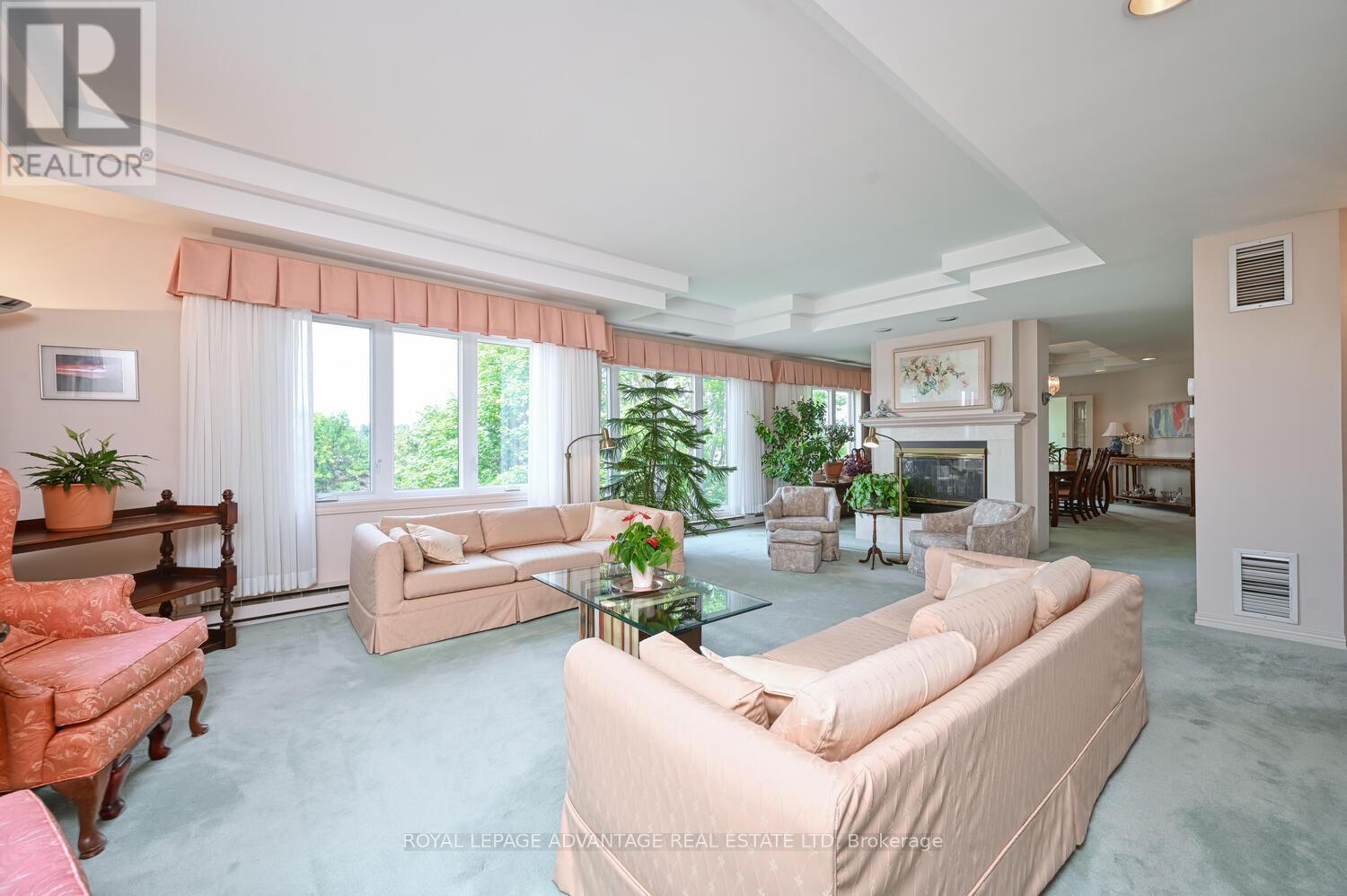 Photo 10 of 401 10 Armstrong Drive, Smiths Falls ON