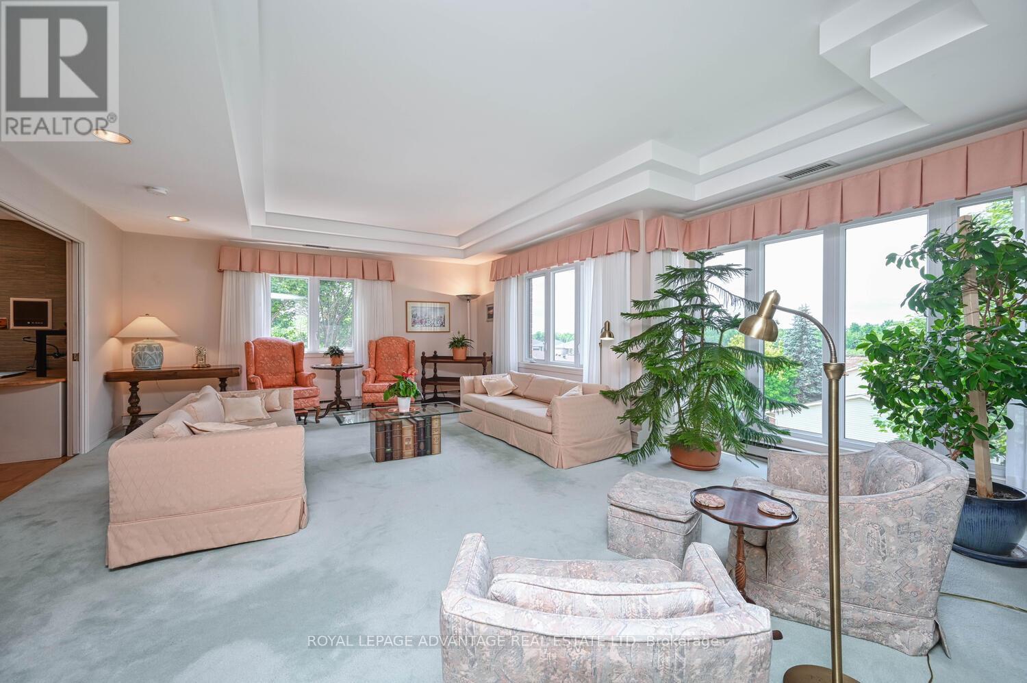 Photo 5 of 401 10 Armstrong Drive, Smiths Falls ON