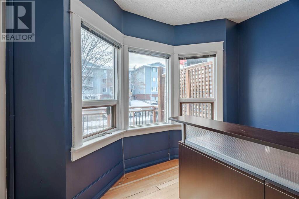 Retail for Sale in   Avenue SW Sunalta Calgary 