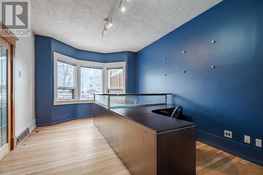 Retail for Sale in   Avenue SW Sunalta Calgary 