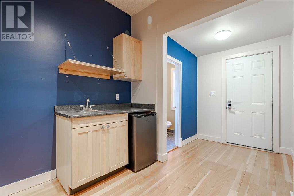 Retail for Sale in   Avenue SW Sunalta Calgary 