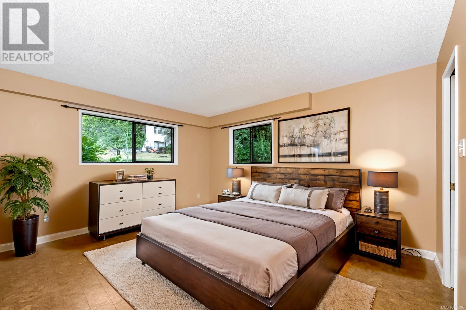 Photo 3 of 544 Windthrop Rd, Colwood BC