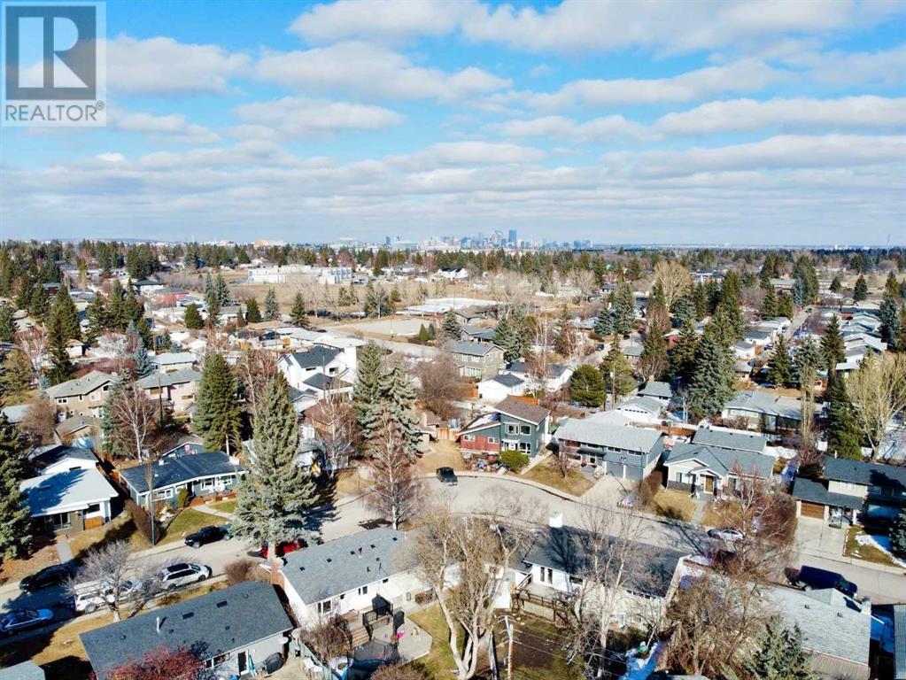 Single Family House for Sale in  Law Drive SW Lakeview Calgary 