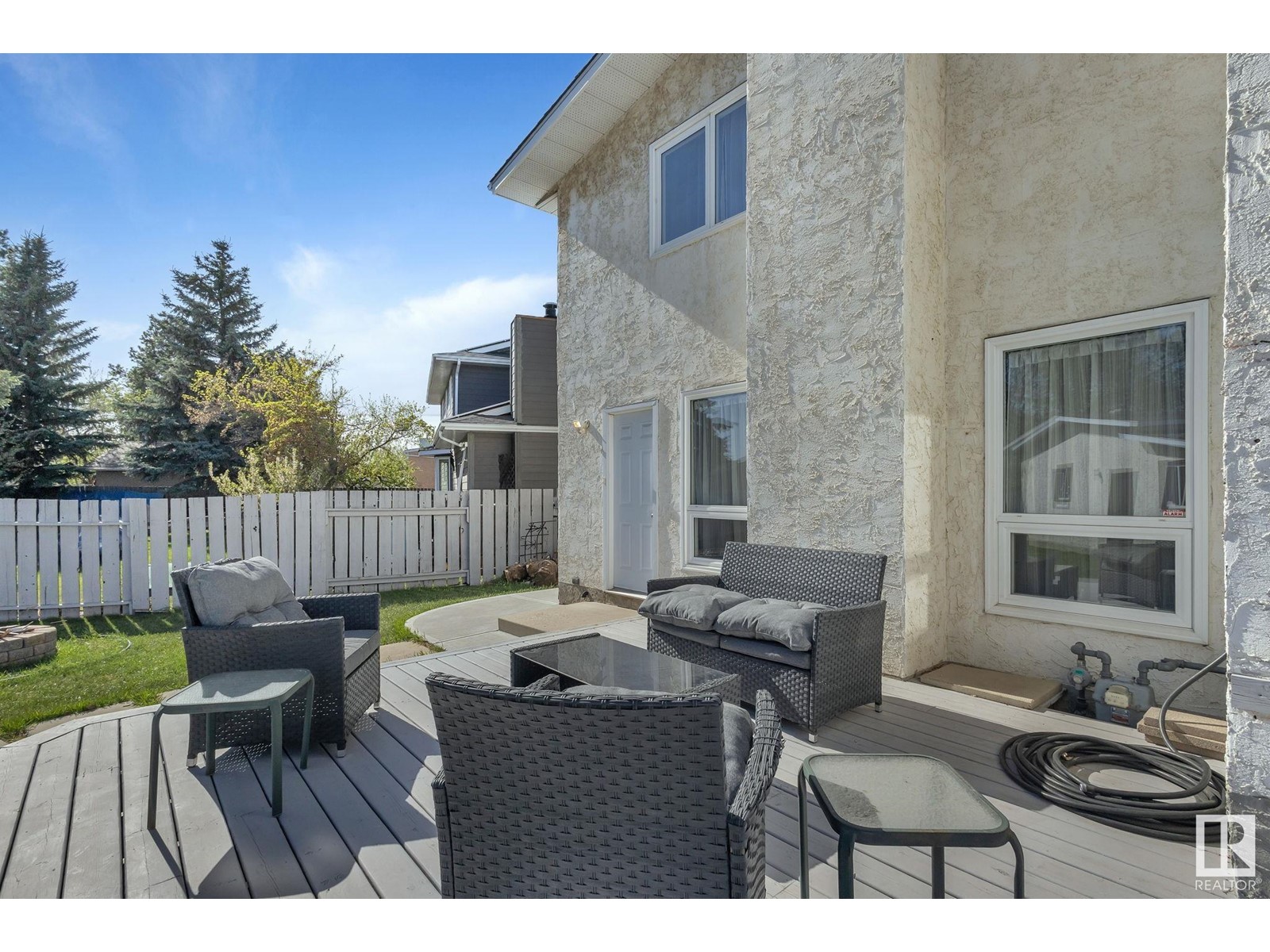 11003 170 AV NW, Edmonton
