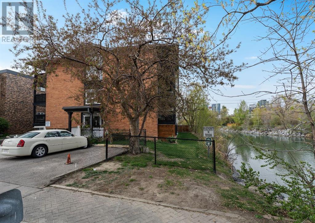 Single Family House for Sale in    Avenue SW Mission Calgary 