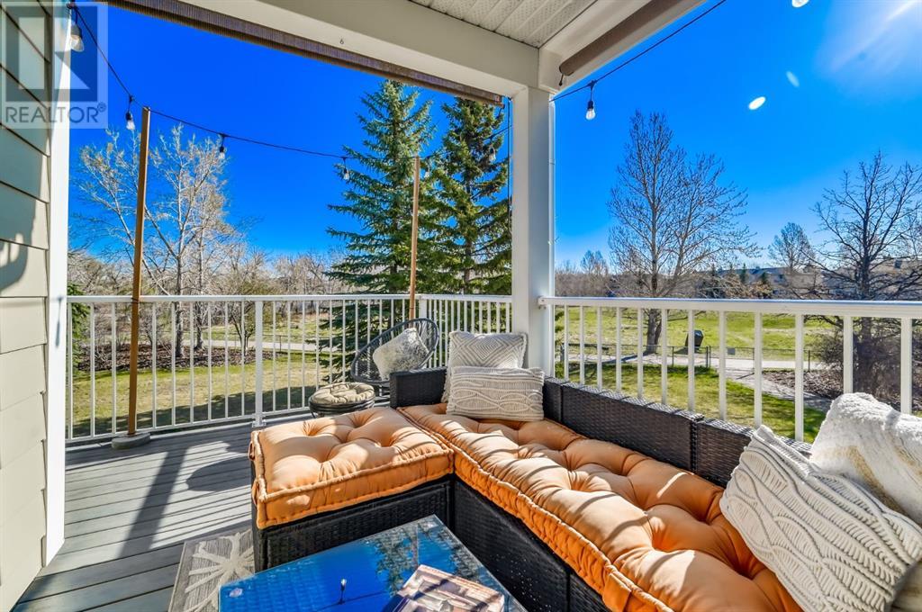 Single Family House 4 Level for Sale in  Inglewood Point SE Inglewood Calgary 