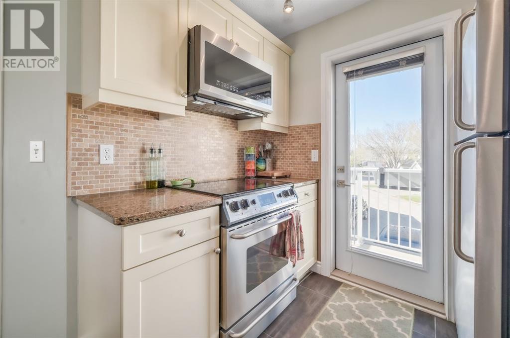 Single Family House 4 Level for Sale in  Inglewood Point SE Inglewood Calgary 