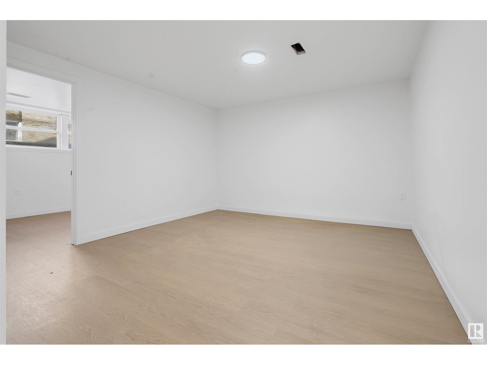 12012 50 ST NW, Edmonton